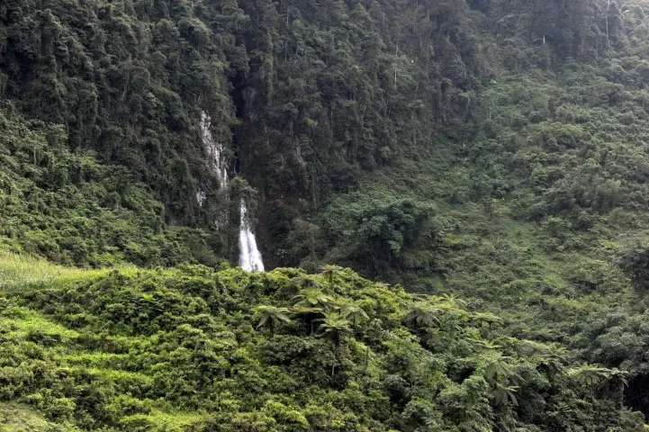 Cao Bang bergpas Vietnam